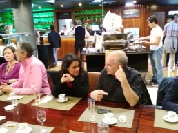 Llegada a Lisboa. Café Restaurante Império. Caroline y Óscar Armando García, Claudia Suárez Olivares, Philippe Lacroix, y Antoni Ramon.