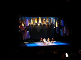 Mesa Redonda Vestir La Danza, en las III Jornadas de Escenografía del CDN, Moderadora, Marta Fenollar, Participantes, Nicolás Fischtel, Inés Narváez y Yaiza Pinillos.